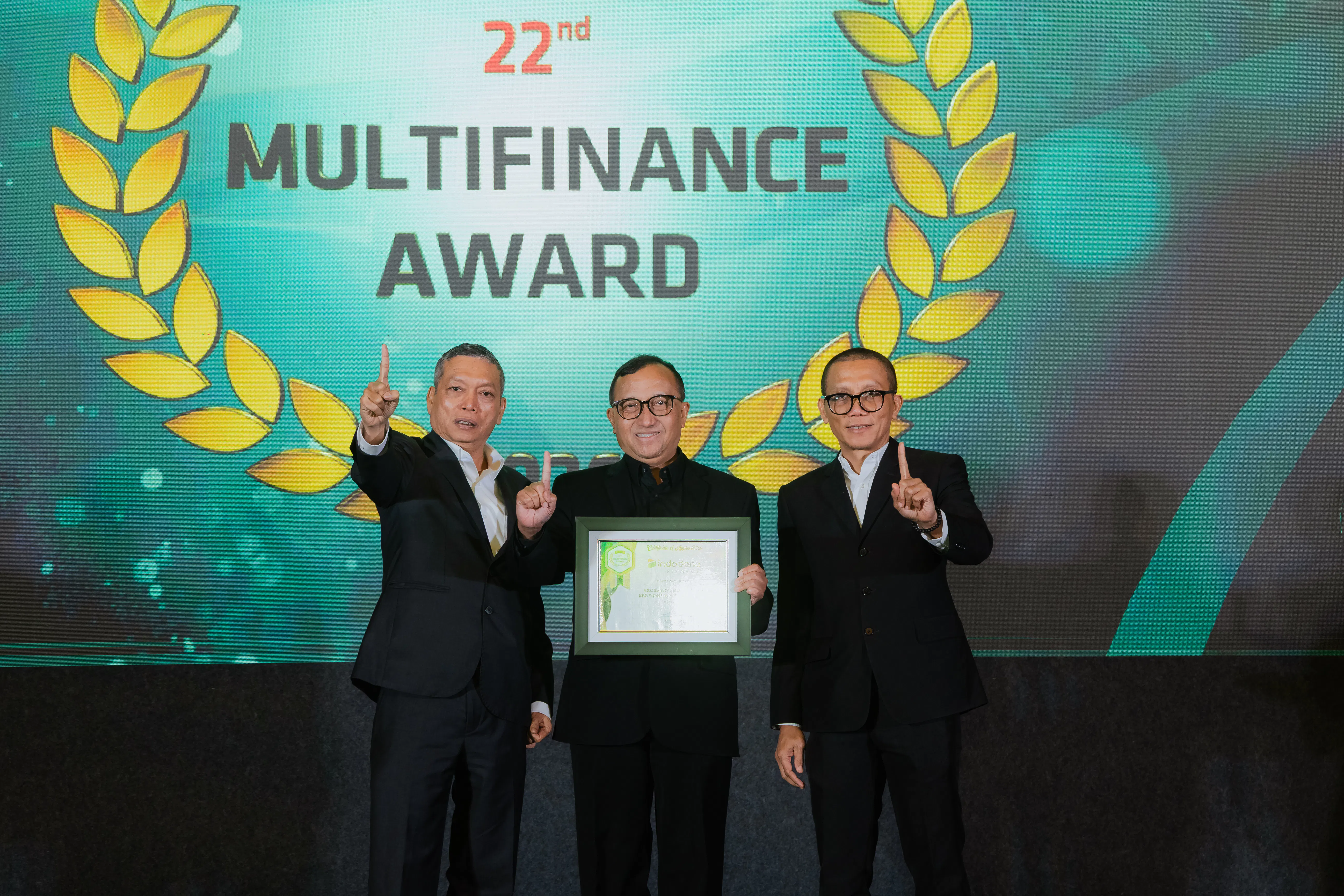 Indodana Finance menerima apresiasi Infobank Multifinance Award 2026